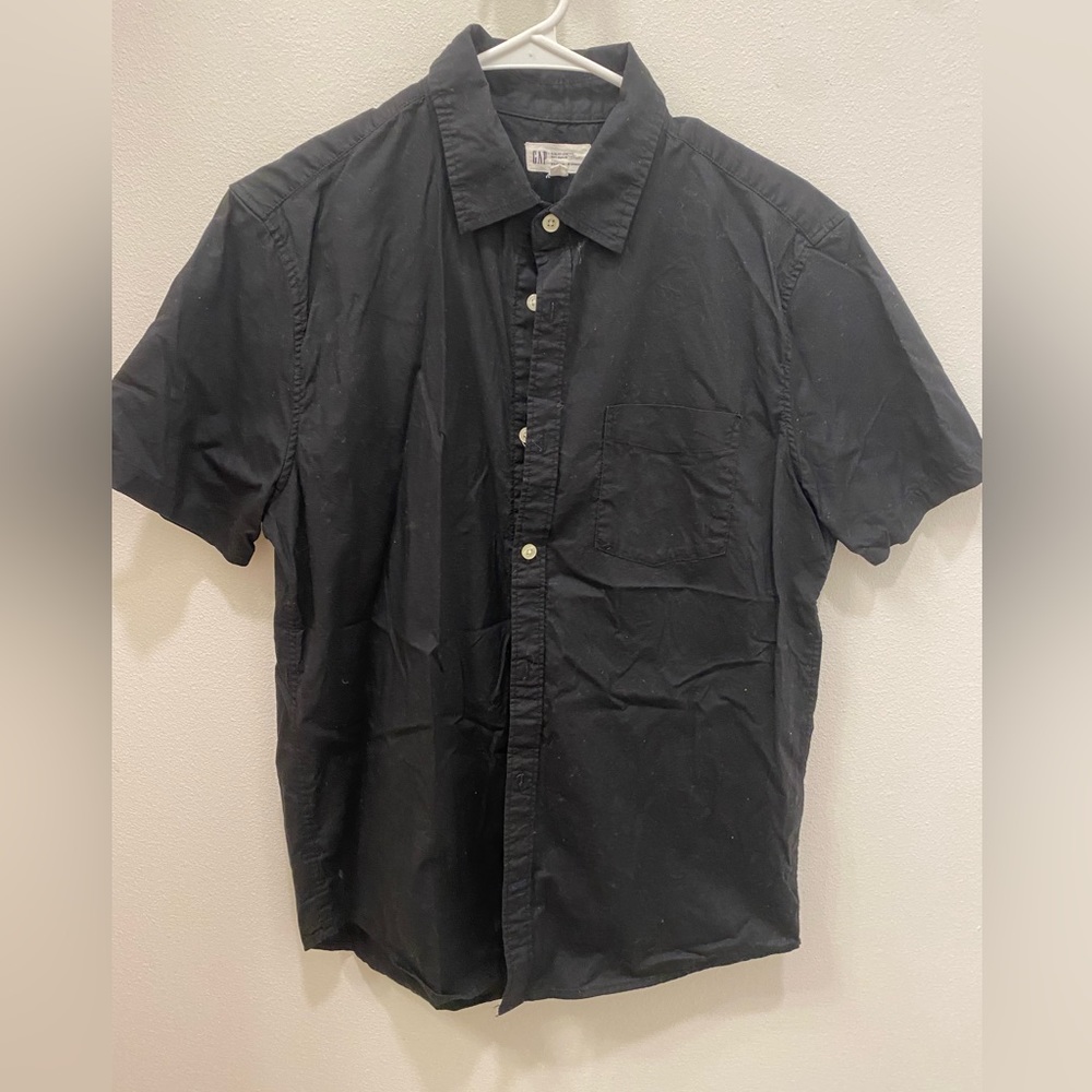 Men’s GAP outlet button down shirt